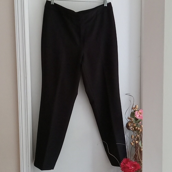 Investments | Black Straight Leg Pants - Picture 4 of 8
